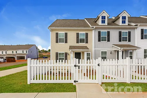 101 Red Oak Ct Photo 1