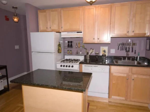 140 Huron Ave APT 12, Cambridge, MA 02138
