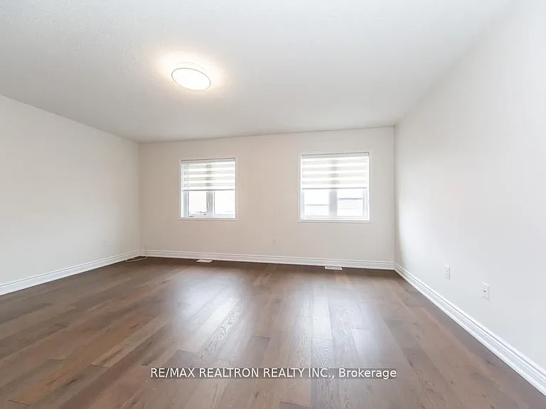 24 Skelton Cres — Photo 16