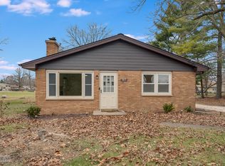 1011 S Main St, Yorkville, IL 60560
