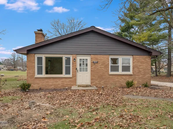 1011 S Main St, Yorkville, IL 60560
