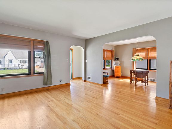 5th image of 426 Keilman St