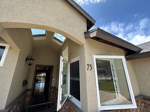 3rd image of 75 Saint Pauls Dr