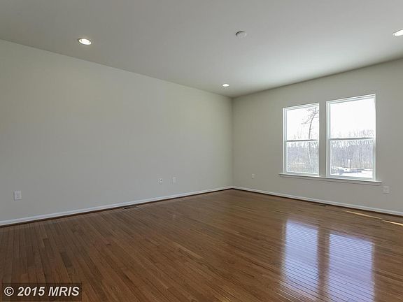 2nd image of 86 Charter Gate Dr