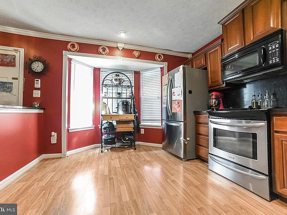 4th image of 22724 Othello Ln