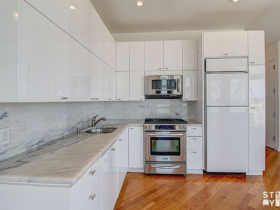 4th image of 525 Clinton Ave APT 10E