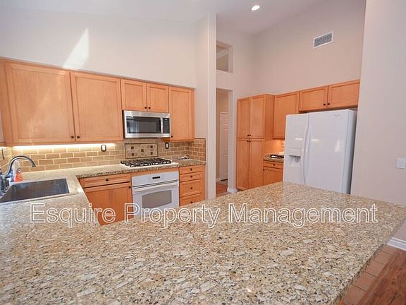 4th image of 4936 Ladera Vista Dr