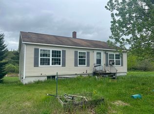 36 Patterson Rd, Mechanic Falls, ME 04256