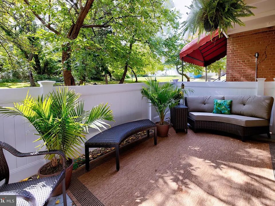 Ground-Level Patio