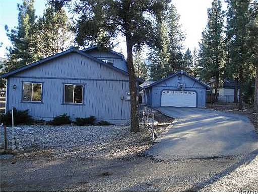 2nd image of 1101 Woodland Dr
