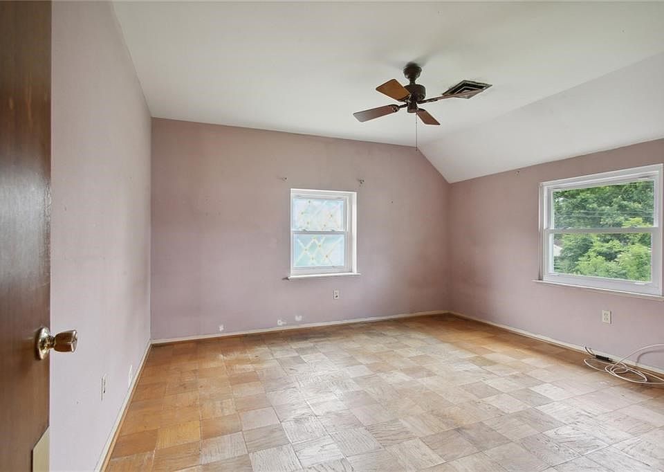 1st image of 3039 Hudson Pl