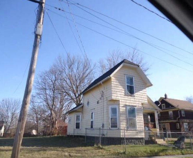 2nd image of 609 Williams St
