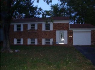 4710 Wickford Dr W, Sylvania, OH 43560