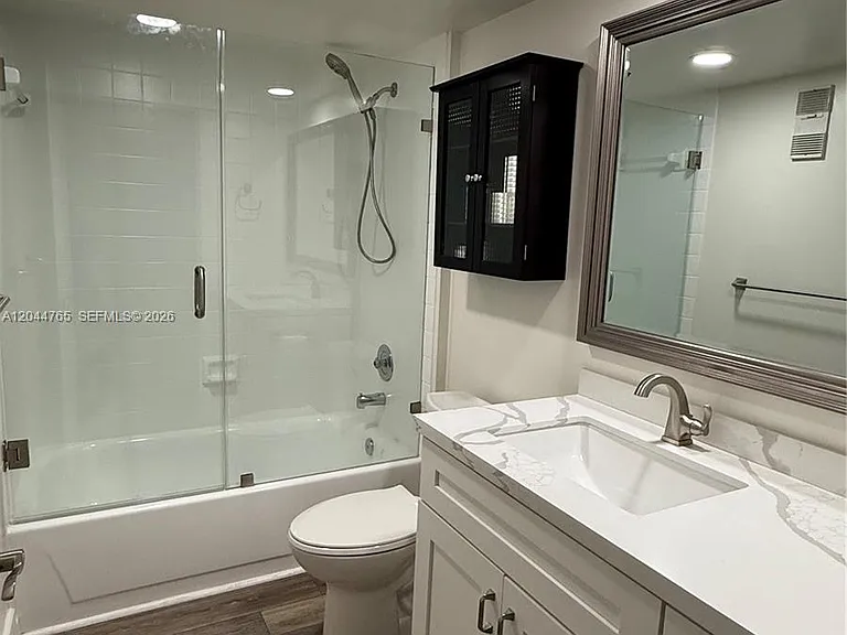 1705 Whitehall Dr #403 — Photo 36