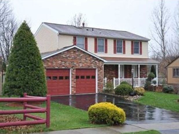 1st image of 1035 Fieldstone Dr