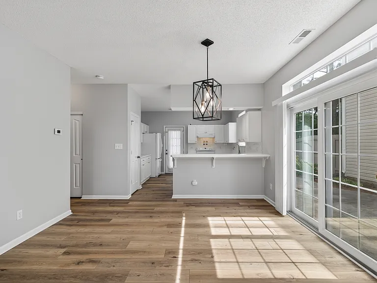 1537 Tallwood Cir — Photo 48