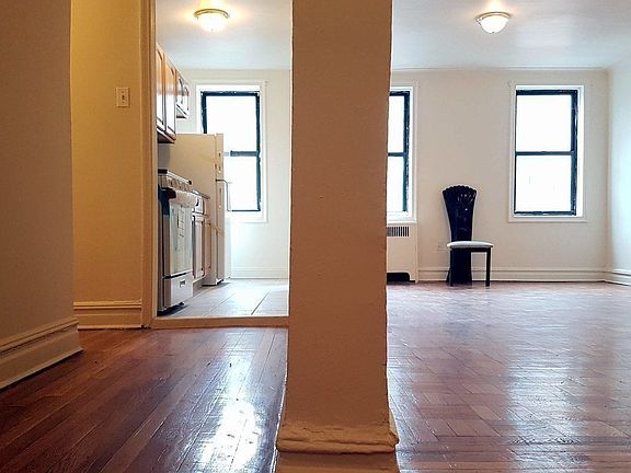 2nd image of 533 Ocean Ave APT E5