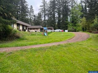 1712 N Nye St, Toledo, OR 97391