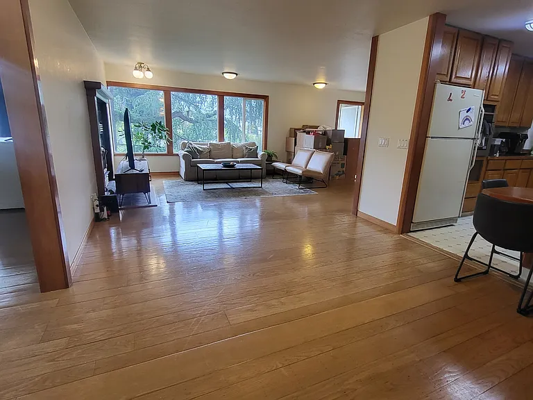 64 Norwood Ave — Photo 3