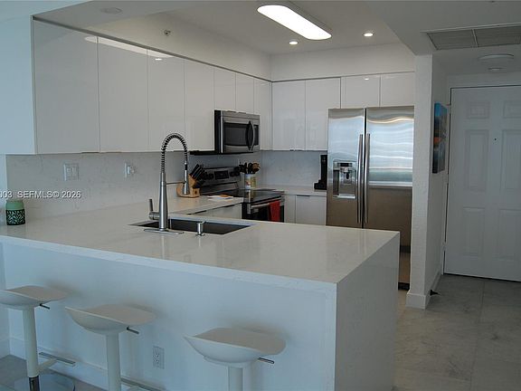 4th image of 2501 S Ocean Dr APT 712