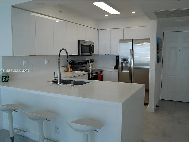 2501 S Ocean Dr #712 — Photo 4