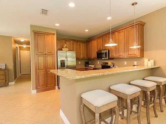 5th image of 10571 Carolina Willow Dr