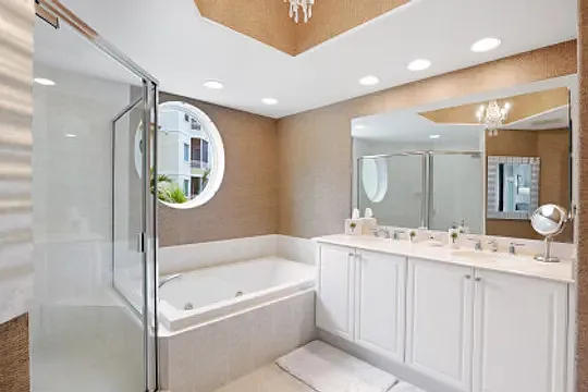 2738 Tiburon Blvd E #301 — Photo 18
