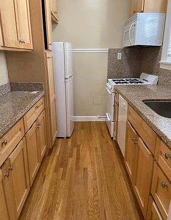 3rd image of 1350 Pine St #104