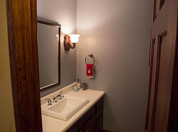 4th image of 6102 Jim Luttrell Ln