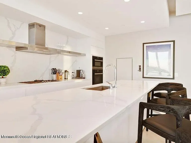 1101 N Ocean Ave #902 — Photo 9