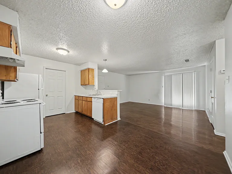 2024 S 15th St, Temple — Photo 12