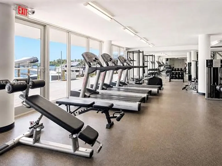 900 Bay Dr #424 — Photo 37