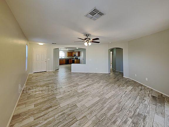 5th image of 15106 W Polk St