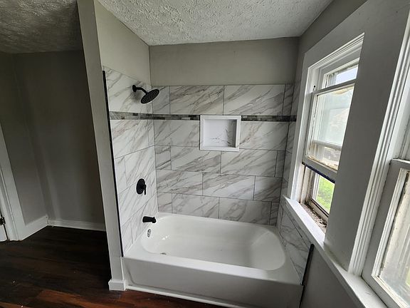 5th image of 15621 Pythias Ave