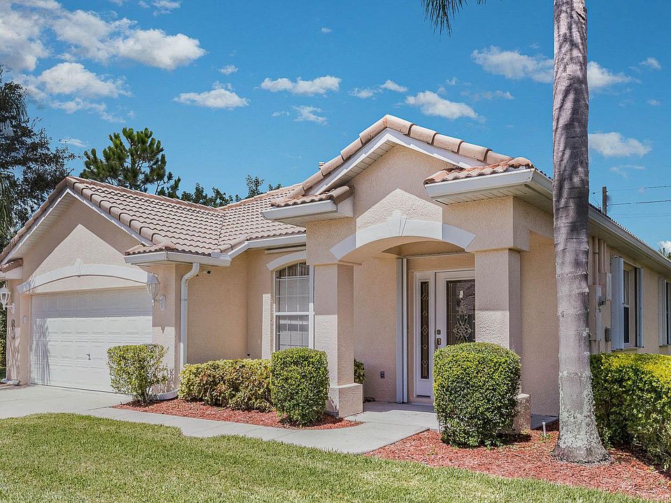 1st image of 500 Glen Abbey Way