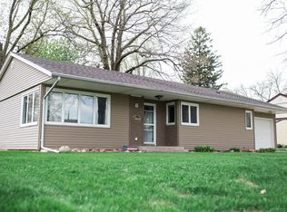 8 Vista Dr, Storm Lake, IA 50588