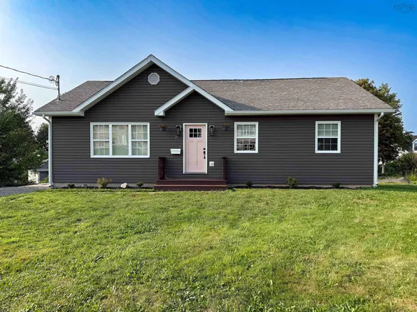 20 Norma Ct, New Glasgow, NS B2H 0C6