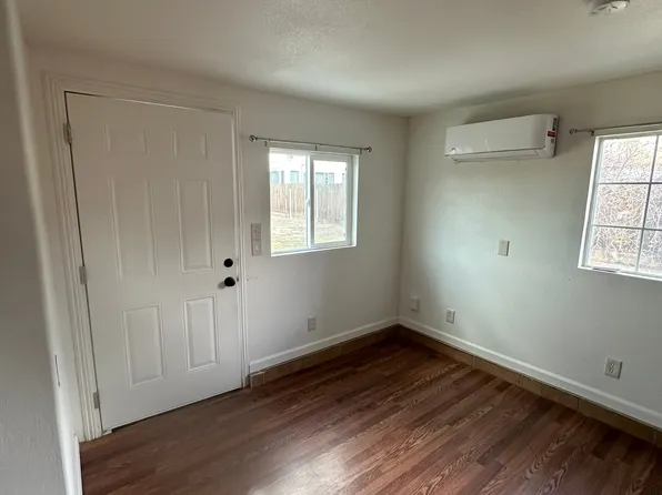 678 B St #678A, Lemoore, CA 93245