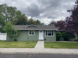 1840 SW 33rd St, Redmond, OR 97756