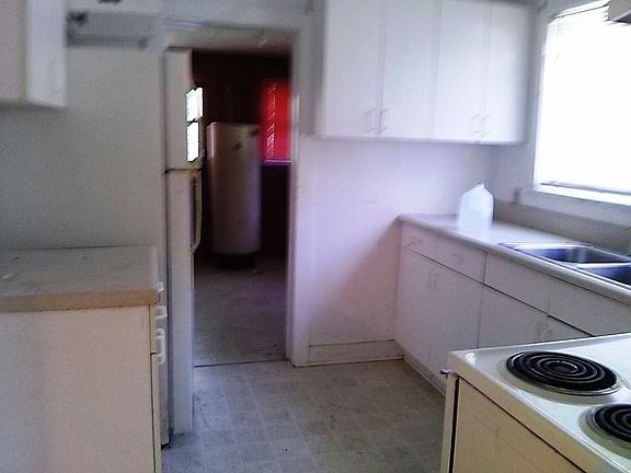5th image of 310 E 9th Ave