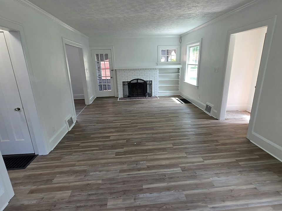 1st image of 3953 Elmwood Rd