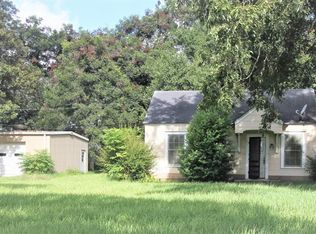 1017 N Rusk St, Wharton, TX 77488