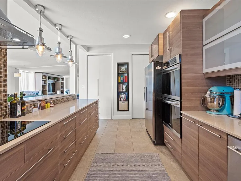 4801 Sarasota Ave — Photo 12