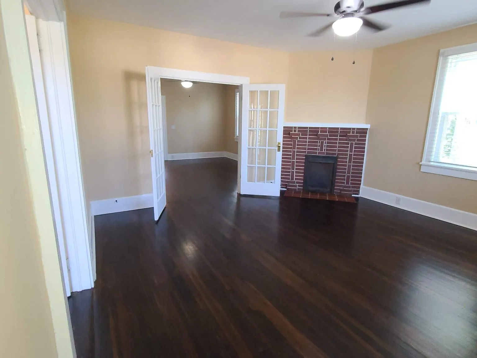 2 bed, 1800 sqft, $1,800 — Photo 2