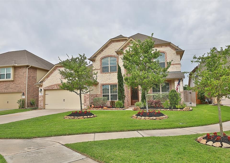 1st image of 13439 Cameron Reach Dr