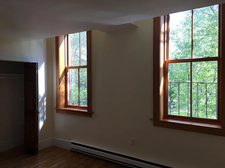 223 W Newton St #3 — Photo 7