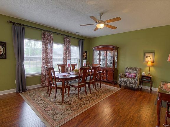 5th image of 1004 Southwind Trail Dr