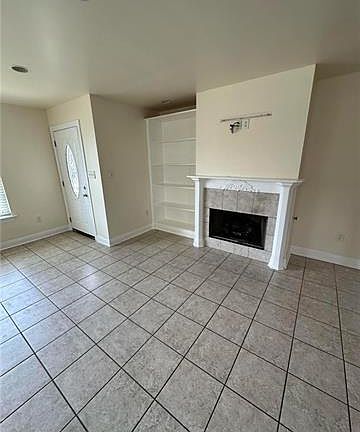 3rd image of 3520 Plaza Dr