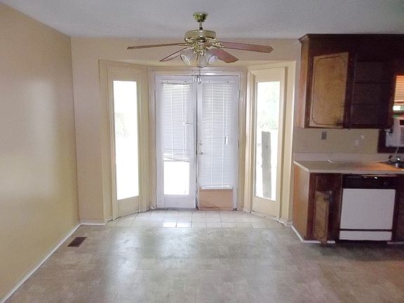 Additional Eating  Area