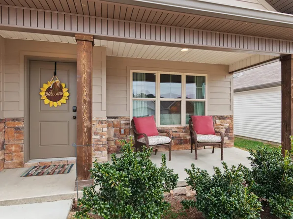 13015 Rolling Meadows Cir, Northport, AL 35473